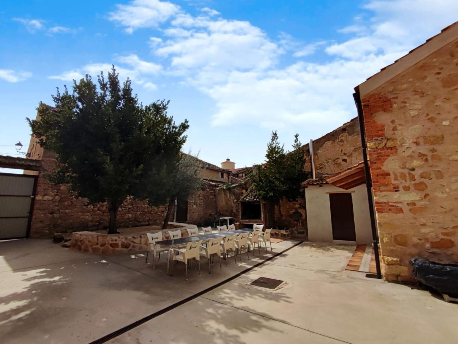 סגוביה Alojamiento Turistico Los Laureles מראה חיצוני תמונה
